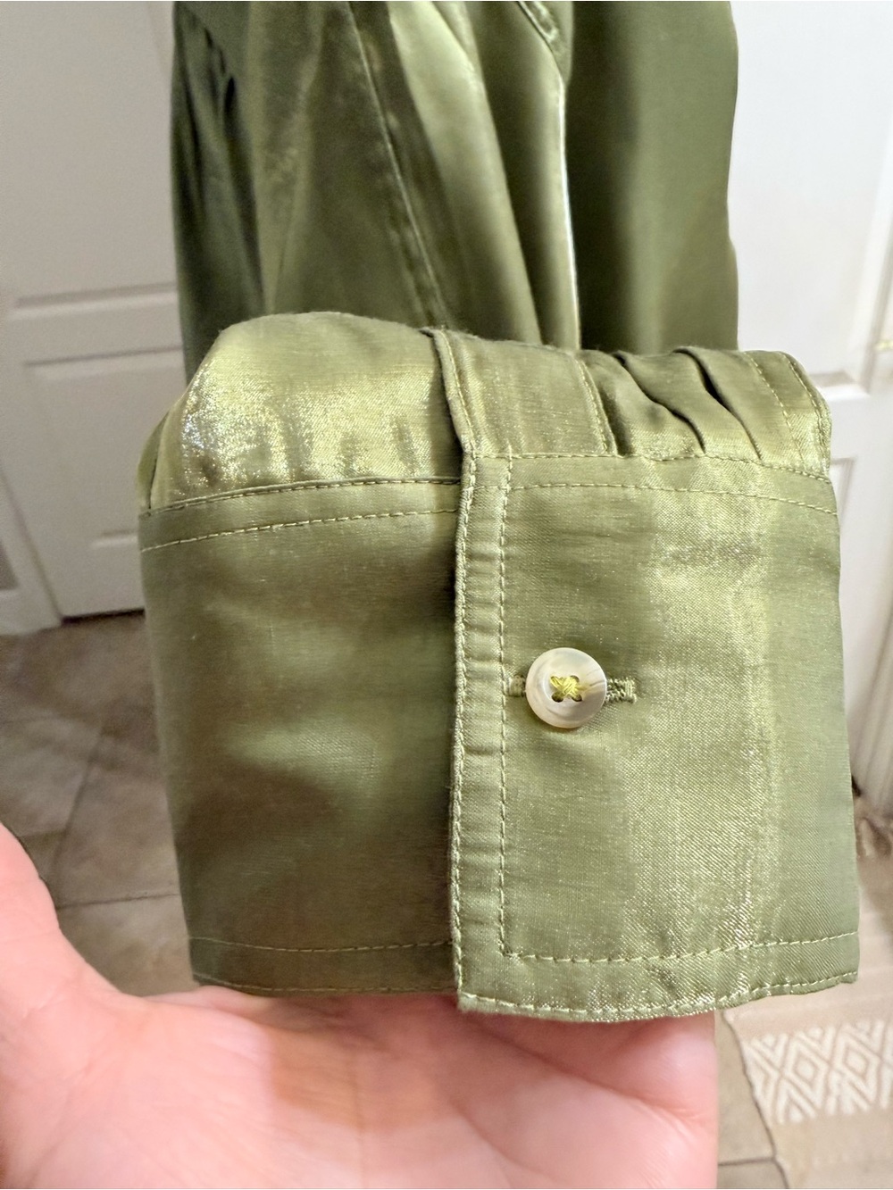 Pilcro Anthropologie Olive Green Shine Satin Blouse M - Picture 7 of 11